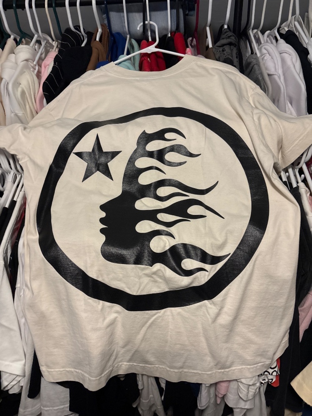 Hellstar - Picture 2 of 7